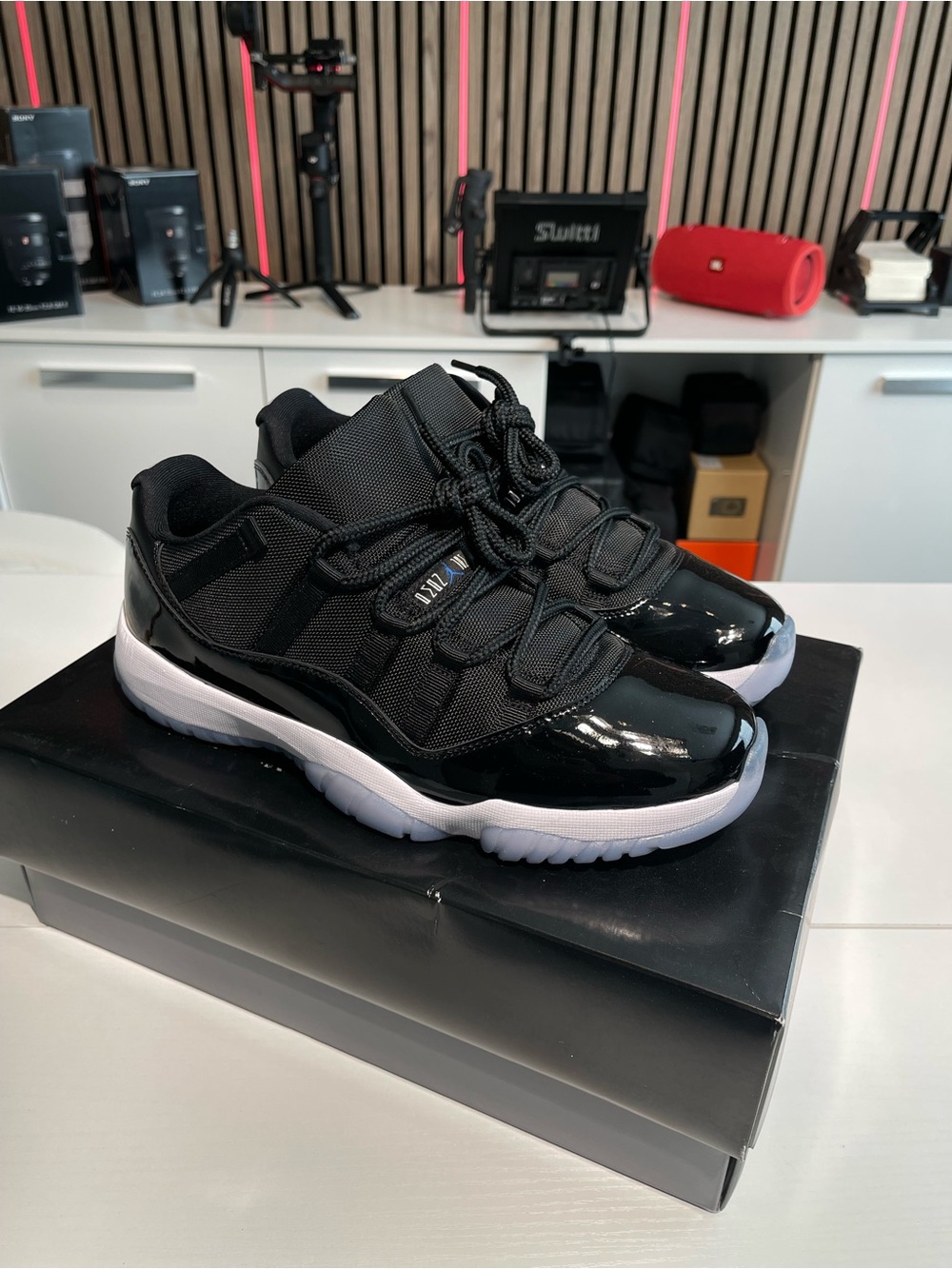 Mens Jordan 11 Lows